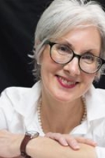 Photo of Linen & Pearls Photo of Linen & Pearls