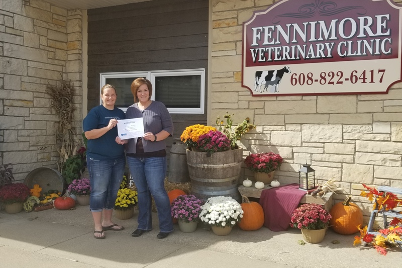 1st Place Fall Decorating Contest - Fennimore Vet Clinic