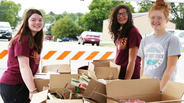 Fennimore Area Chamber of Commerce Chicken BBQ